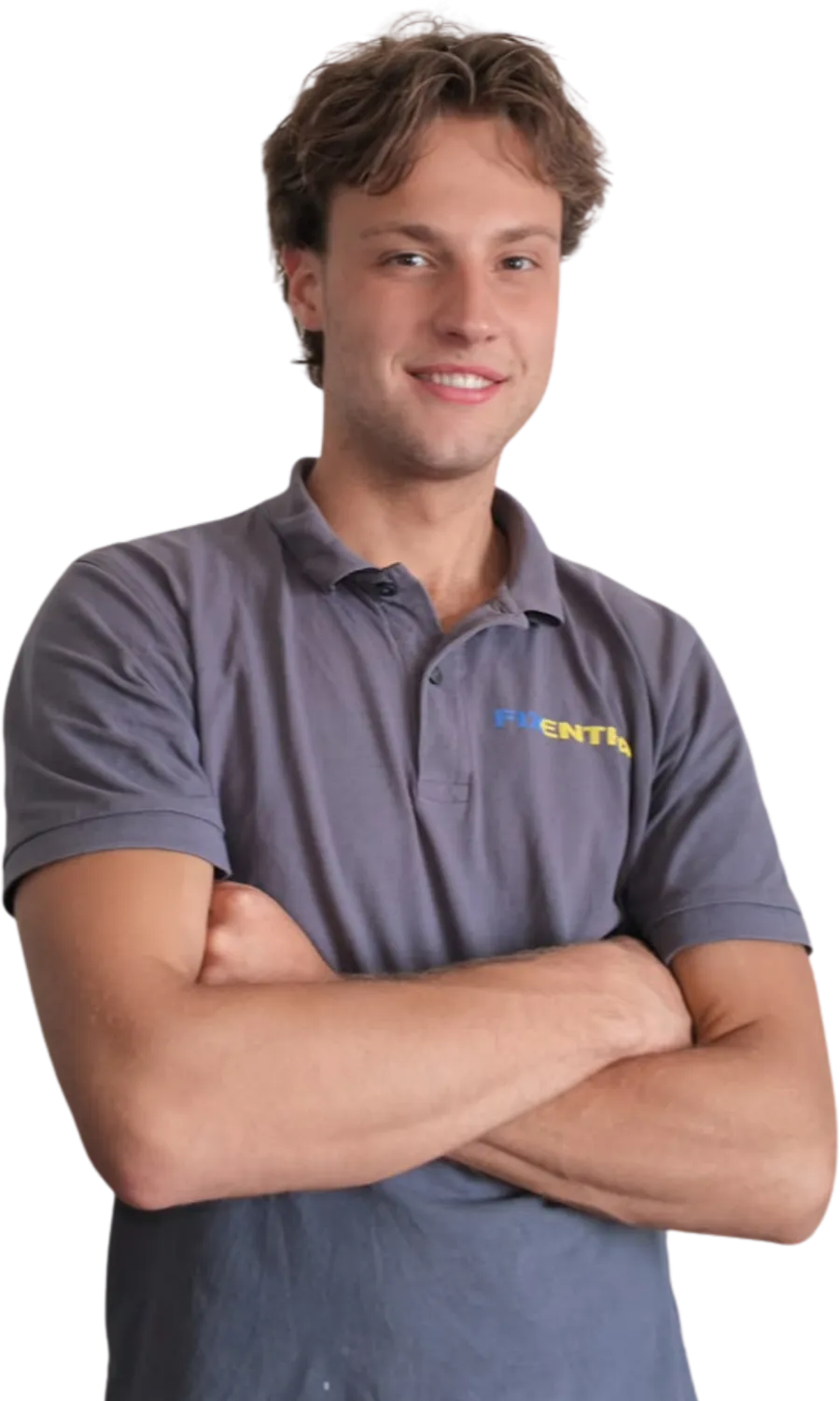 Jesse, monteur bij Fixentra, met de armen over elkaar in een Fixentra-polo