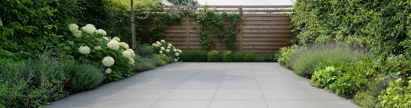 woningverduurzaming en wooncomfort met tuinaanleg en bestrating