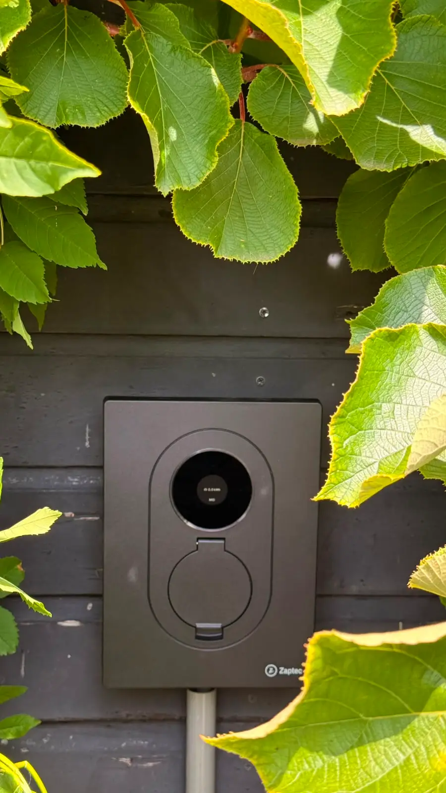 Zaptec Go 2 laadpaal installatie in Barneveld door Fixentra